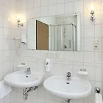 Europarkhotel International Hotel 4*