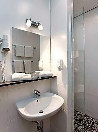 Europarkhotel International فندق