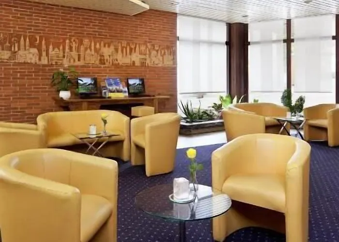 מלון Europarkhotel International 4*