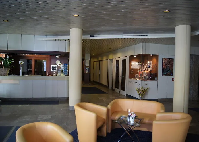 מלון Europarkhotel International 4*